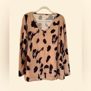 T-shirt, animal print, long sleeve